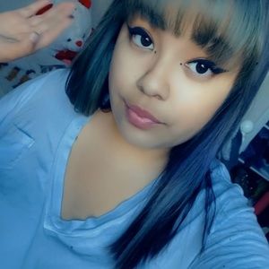 Meet your Posher, Melina